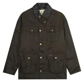 Barbour Hebden Lightweight Olive Wax Jacket for Men – Classic Outdoor Style and Weather Protection