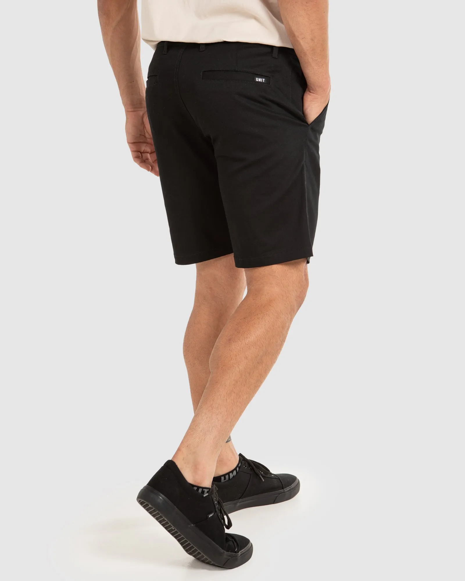 UNIT Mens Stable 19" Chino Shorts